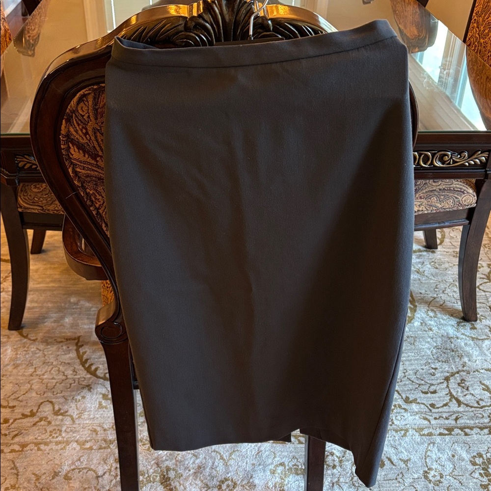 The Limited Stretch Pencil Skirt Dark Gray Size Two - Picture 6 of 7